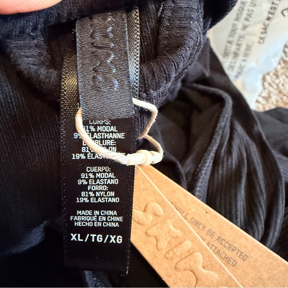NWT SKIMS soft lounge rib robe size xl black relaxed fit - Picture 12 of 16